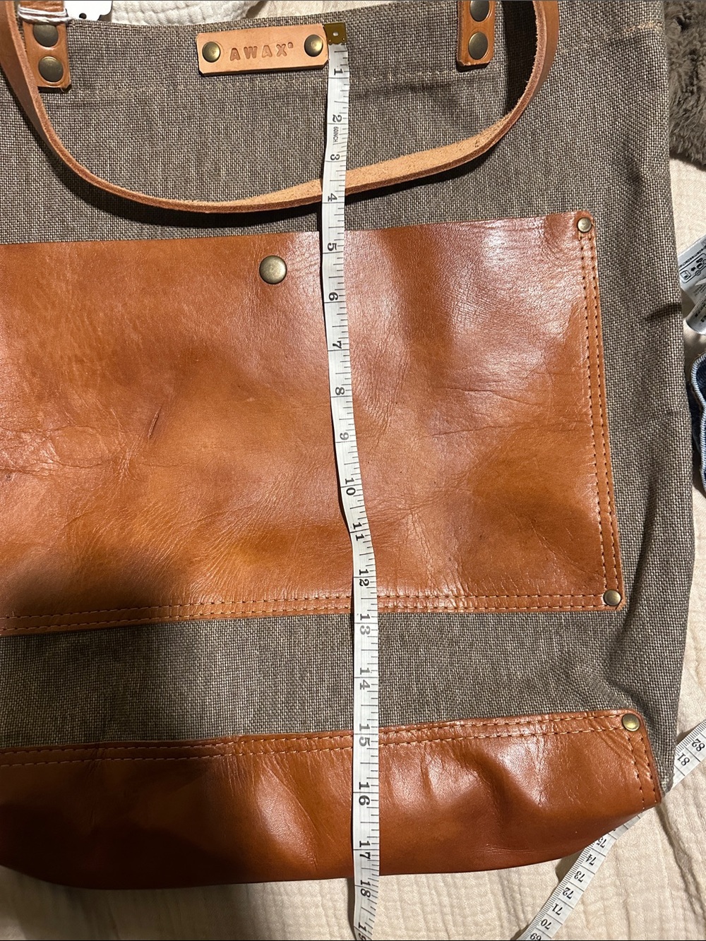 Stylish Canvas and Leather Tote Bag - Picture 3 of 3